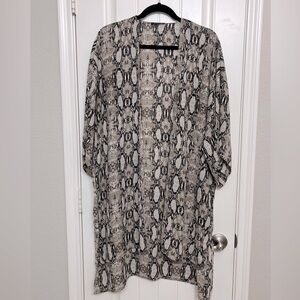 BLVD Snakeskin 🐍 Snake Print Kimono Duster Jacket 🖤🤍🤍 Neutral black & brown